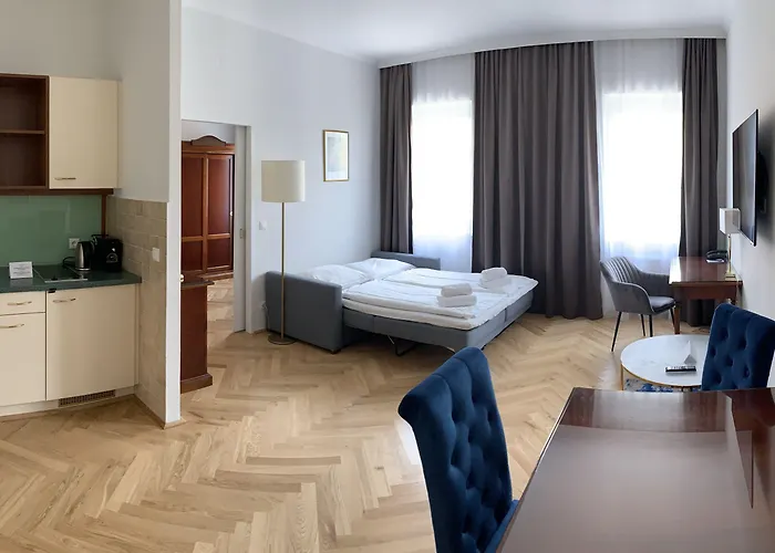 Secession An Der Oper Otel